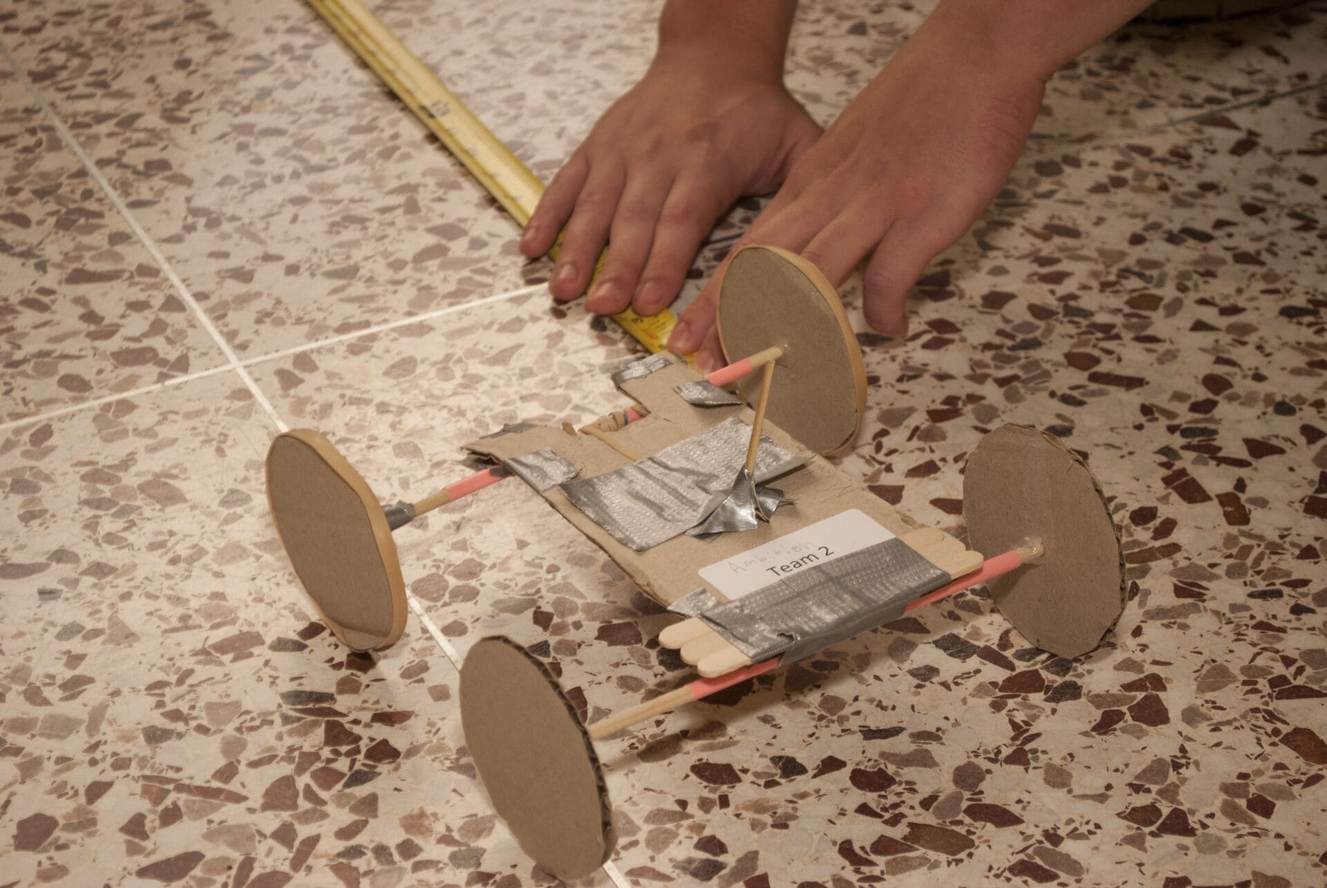 Students building a Mars Rover in TAME's 2013 State Math and Science Competition